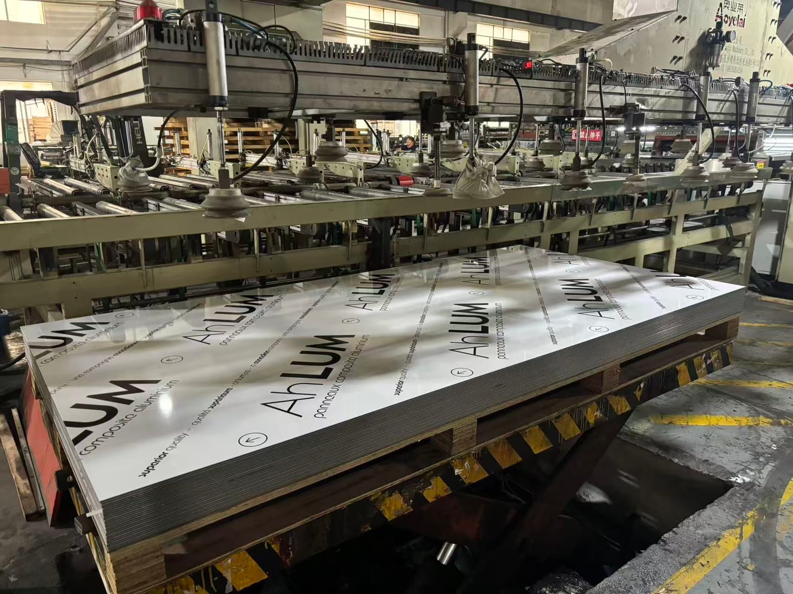 Production des panneaux Ahlum